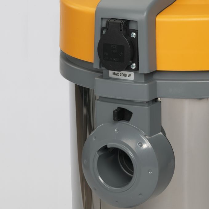 Saugaggregat mit Steckdose